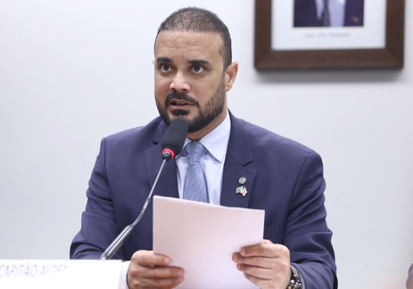 Capitão Alden apresenta emenda a projeto voltado para militares na Alba