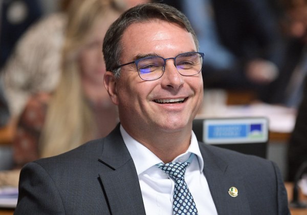 Flávio Bolsonaro terá candidatura à Presidência lançada em convenção do PL em São Paulo